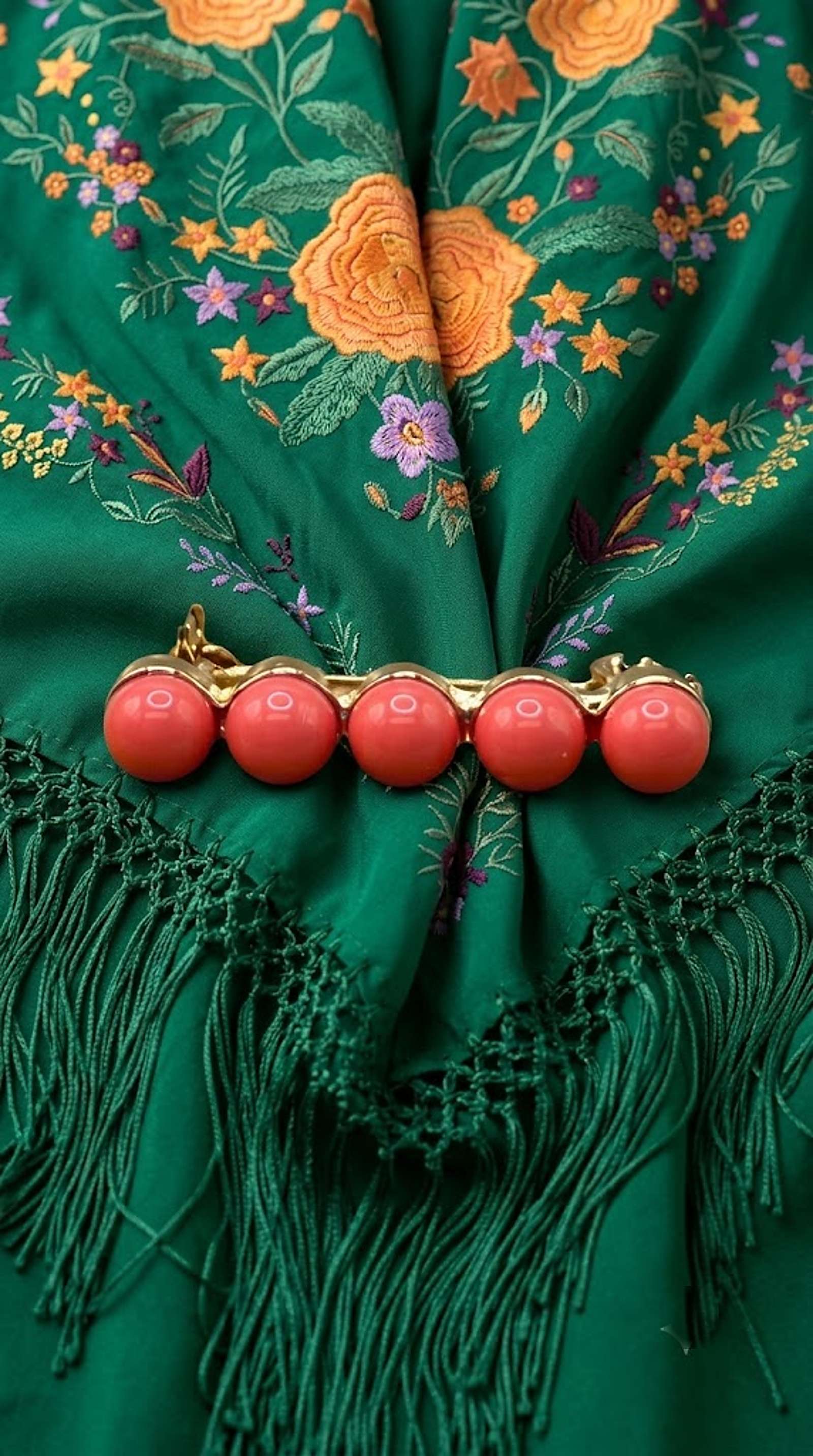 BROCHE BOLITAS CORAL