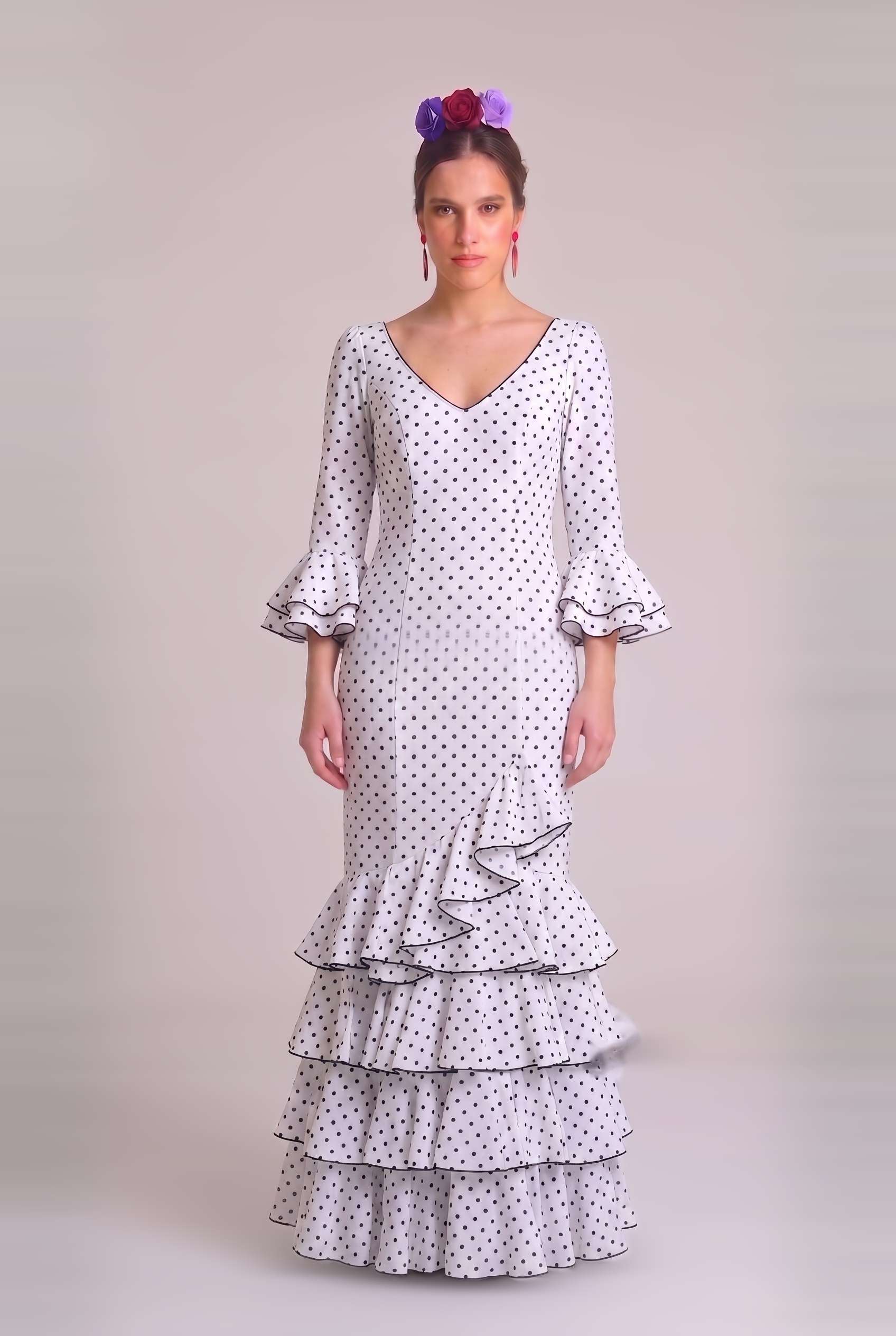Traje flamenca cordoba marfil lunar negro - Lunares del Este