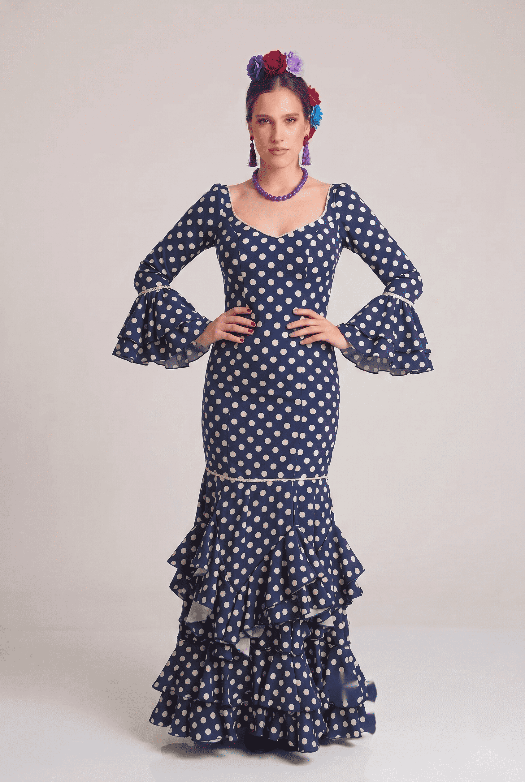 Traje flamenca málaga azul marino lunar beige - Lunares del Este