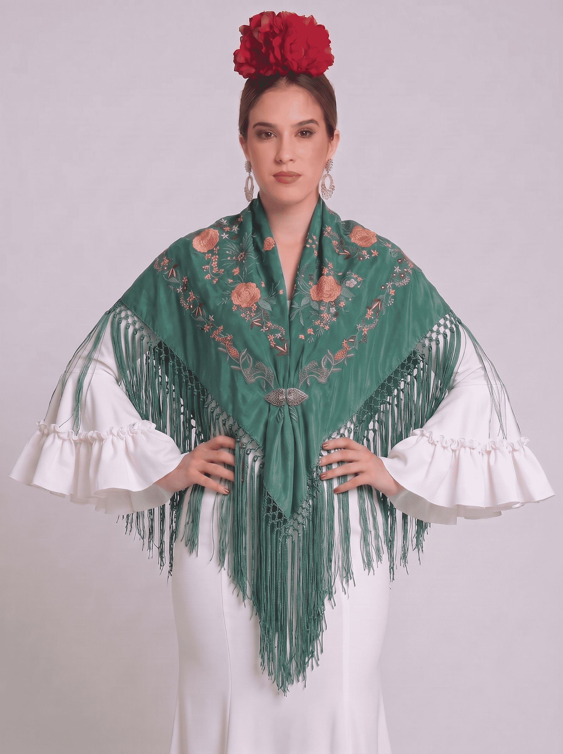 MANTÓN ALGODÓN ÁNGELA VERDE BORDADO CORAL