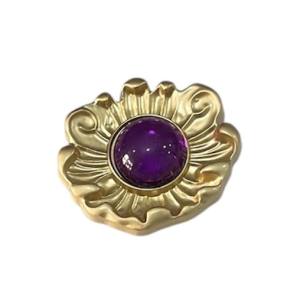 Broche pasta dorado morado