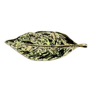 Broche Hoja Dorado JUAN